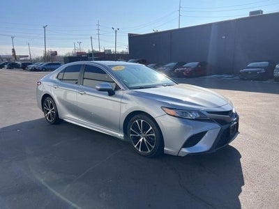2020 Toyota Camry SE 4DR Sedan
