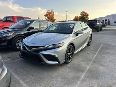2023 Toyota Camry SE 4DR Sedan