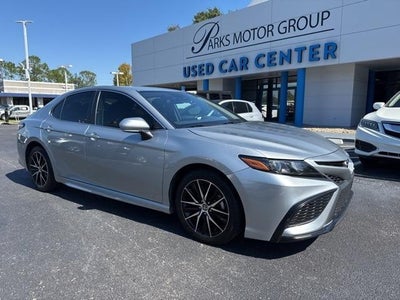 2024 Toyota Camry SE 4DR Sedan
