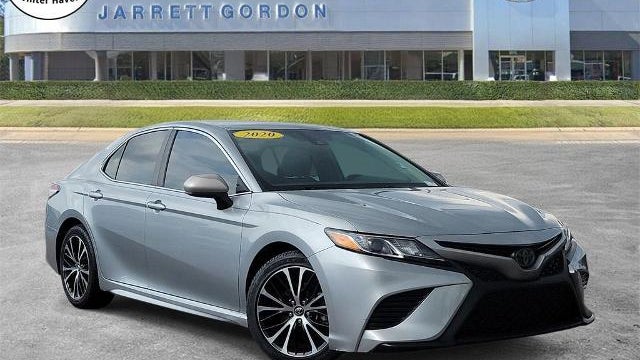Preowned 2020 Toyota Camry SE for Sale