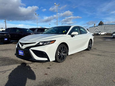 2024 Toyota Camry SE 4DR Sedan
