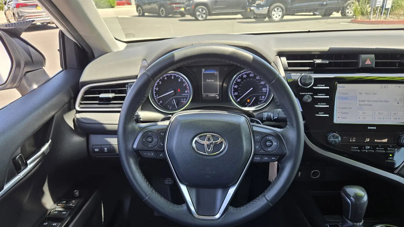 2020 Toyota Camry SE