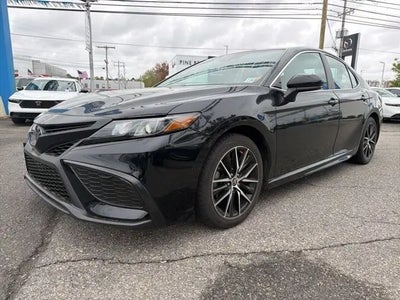 2021 Toyota Camry SE 4DR Sedan