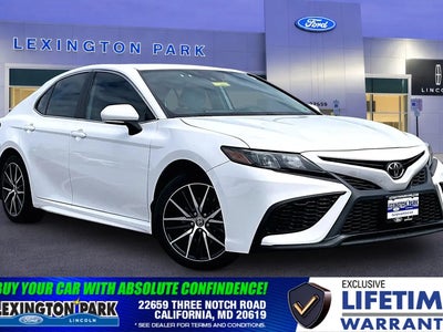 2022 Toyota Camry SE 4DR Sedan