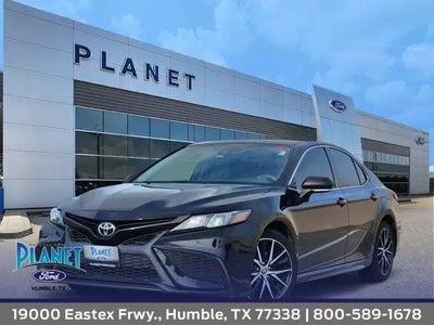 2022 Toyota Camry SE 4DR Sedan