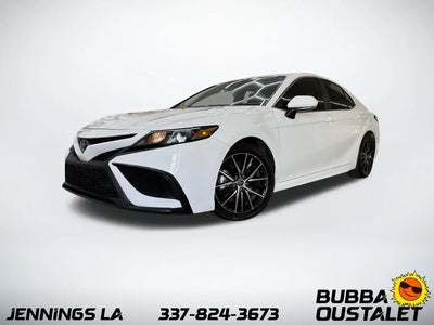 2022 Toyota Camry SE 4DR Sedan
