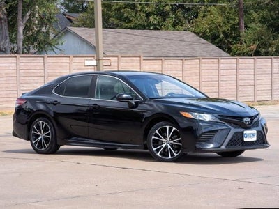 2020 Toyota Camry SE 4DR Sedan