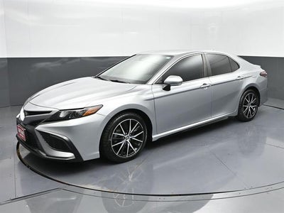 2022 Toyota Camry SE 4DR Sedan