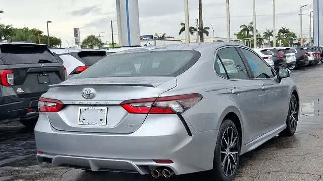 2022 Toyota Camry SE