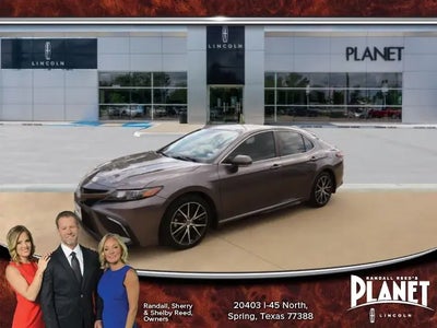 2022 Toyota Camry SE 4DR Sedan