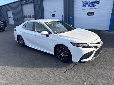 2024 Toyota Camry SE 4DR Sedan