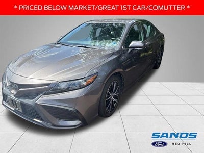 2022 Toyota Camry SE 4DR Sedan