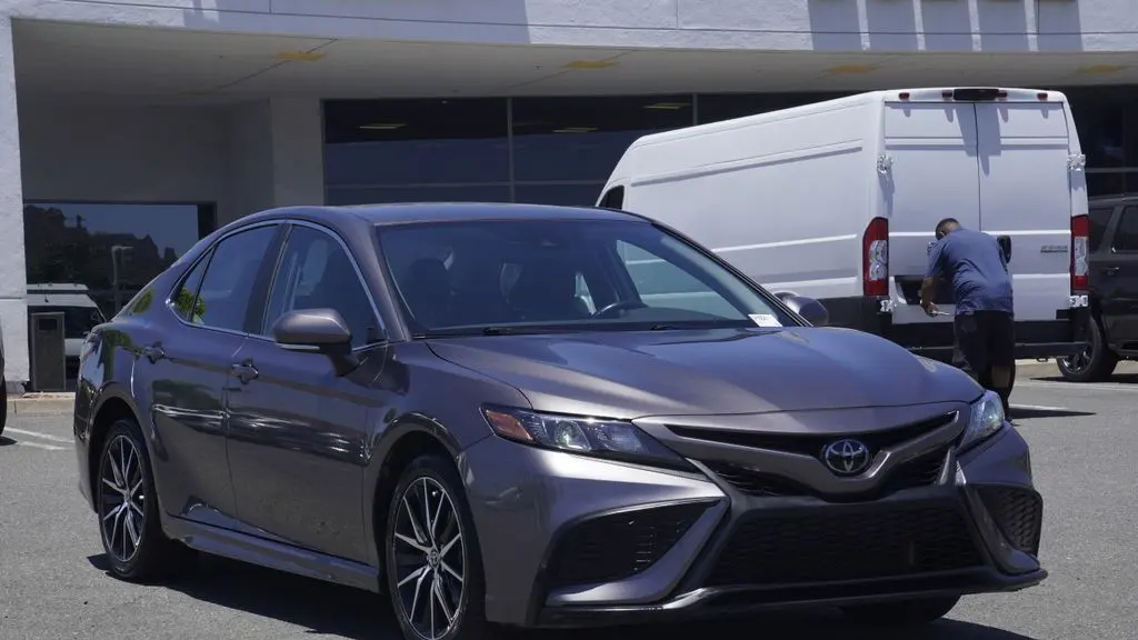 2024 Toyota Camry SE