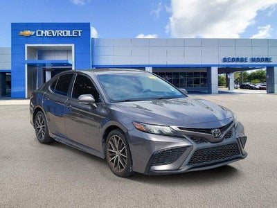 2022 Toyota Camry SE 4DR Sedan