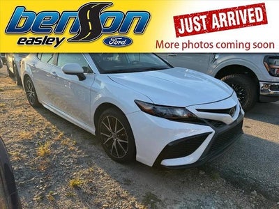 2022 Toyota Camry SE 4DR Sedan