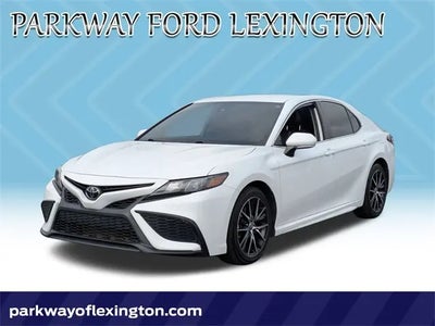 2022 Toyota Camry SE 4DR Sedan