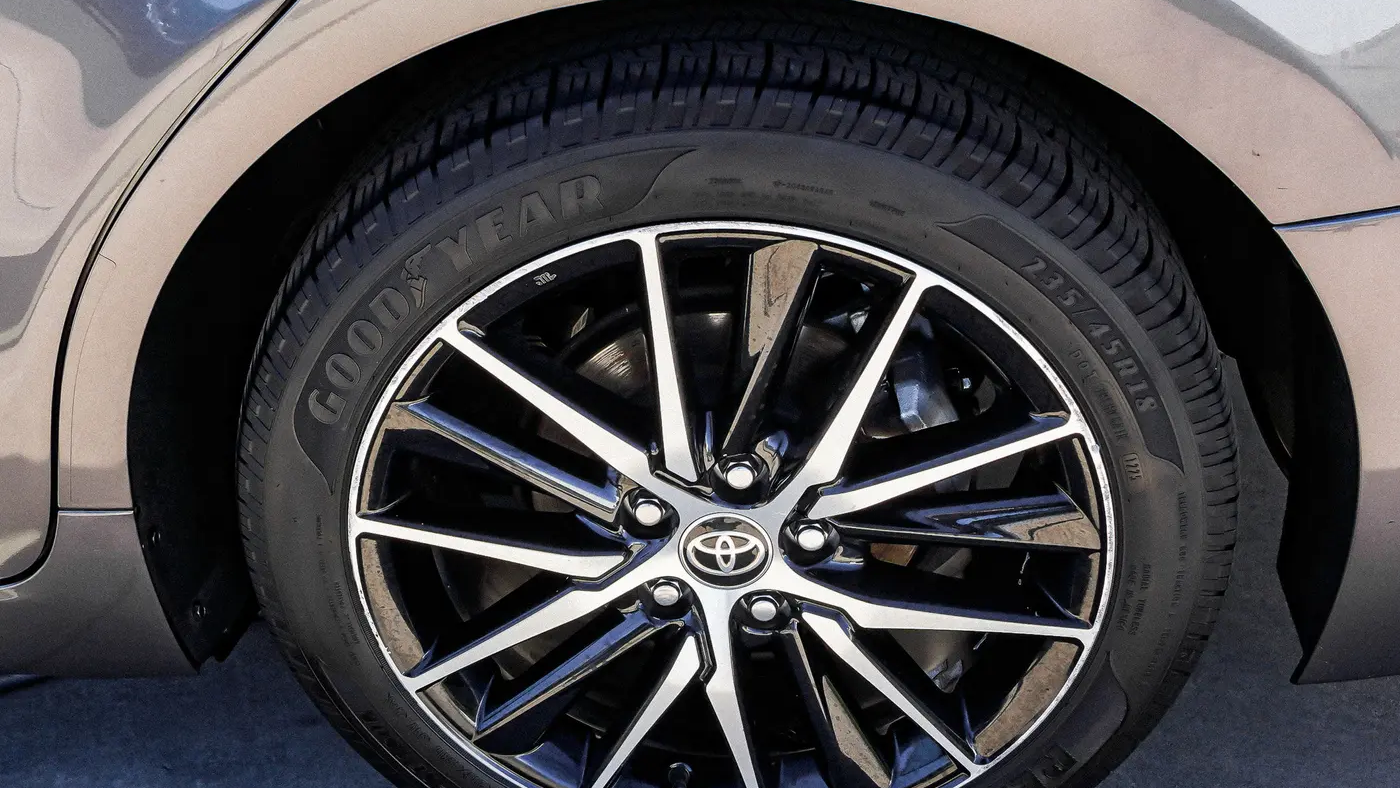 2021 Toyota Camry Hybrid SE