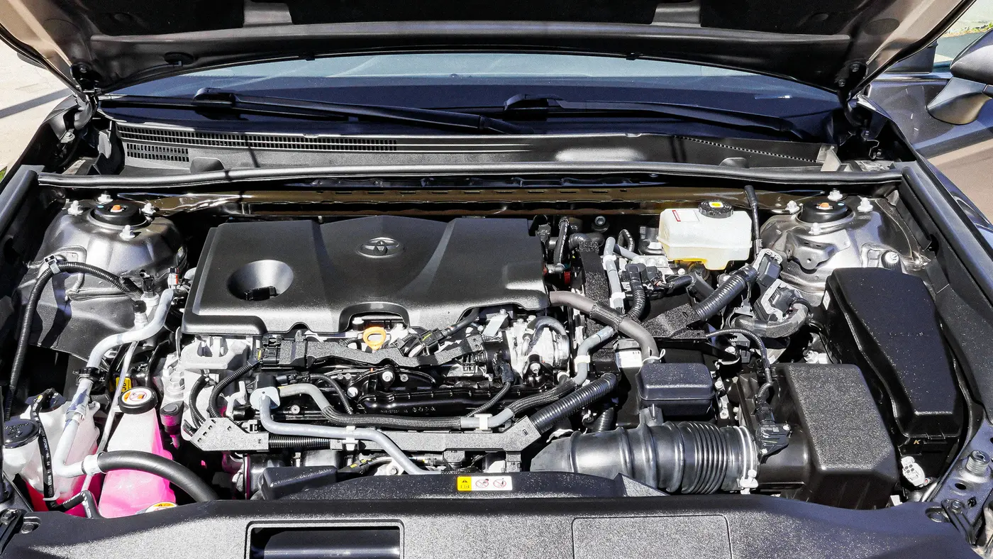 2021 Toyota Camry Hybrid SE
