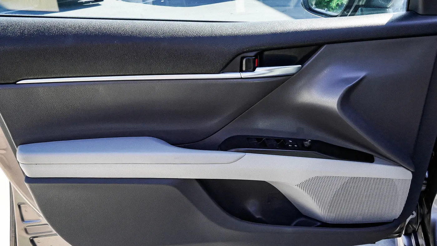 2021 Toyota Camry Hybrid SE