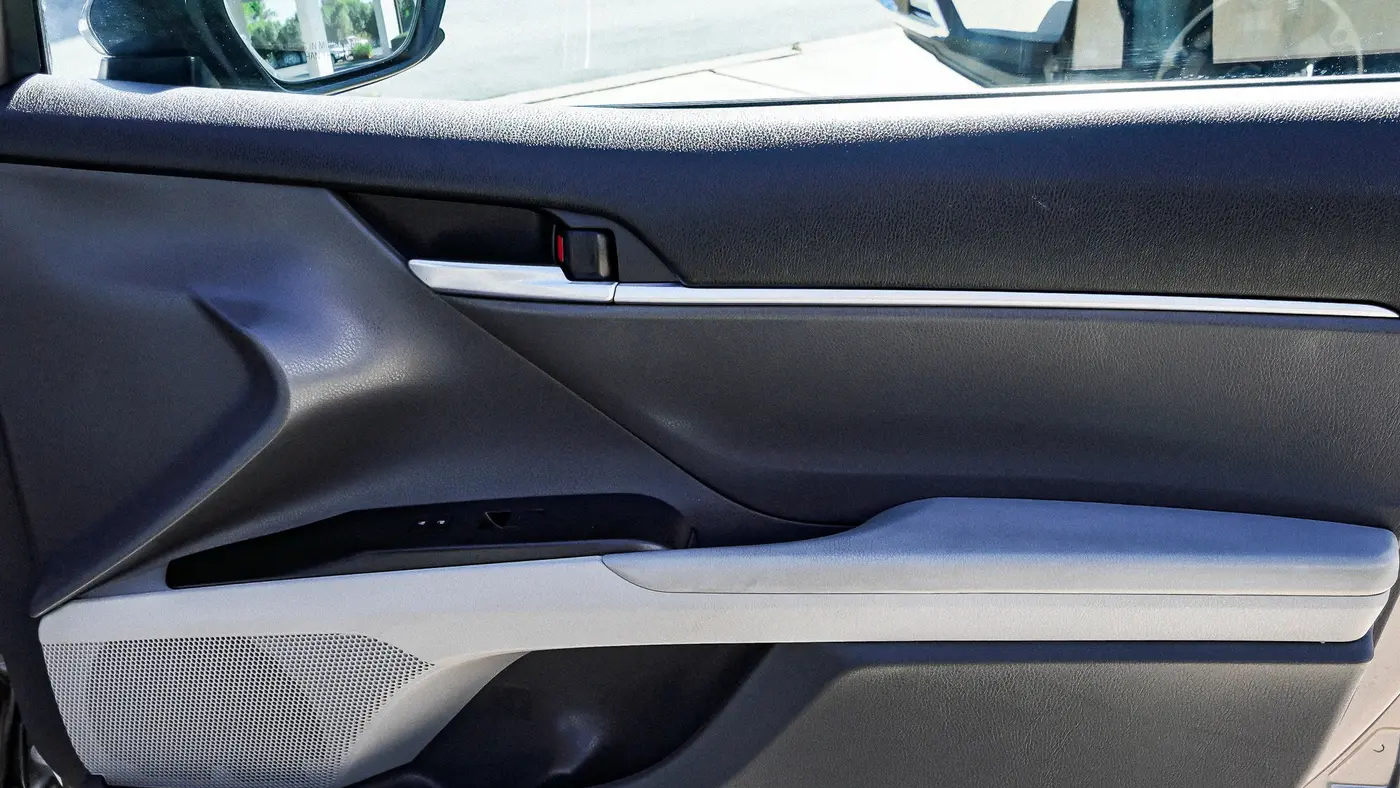 2021 Toyota Camry Hybrid SE
