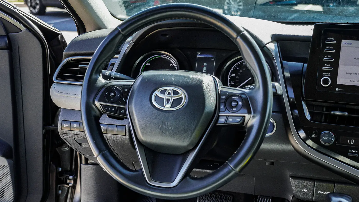 2021 Toyota Camry Hybrid SE