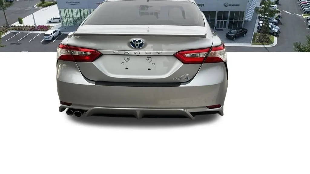 2020 Toyota Camry Hybrid SE