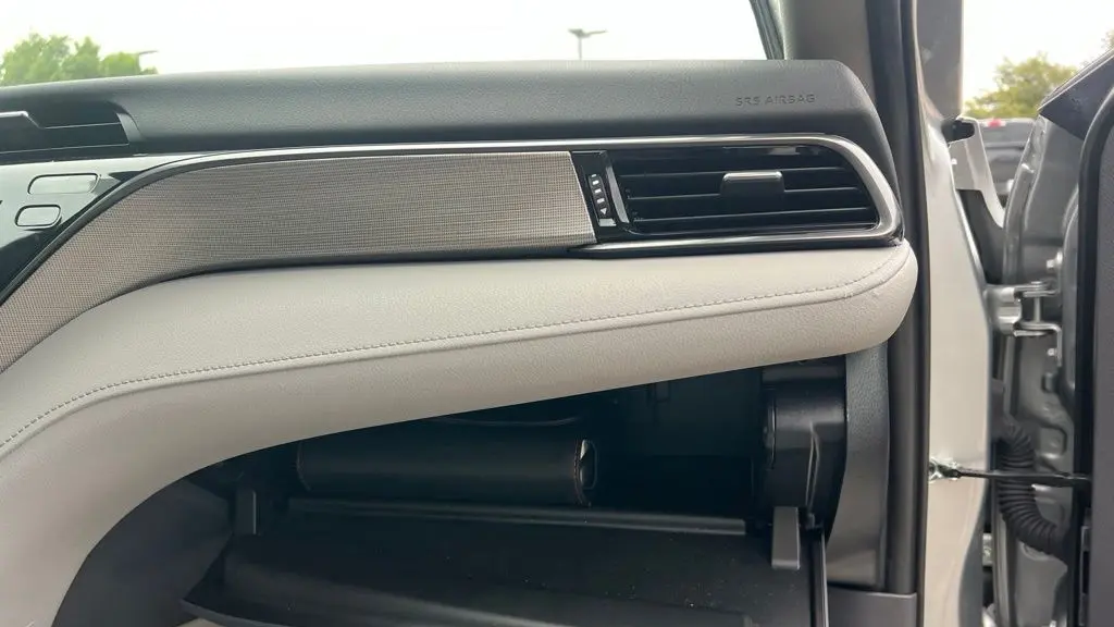 2020 Toyota Camry Hybrid SE