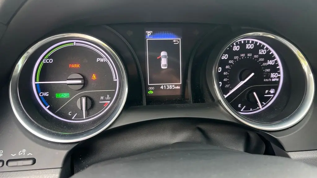 2020 Toyota Camry Hybrid SE