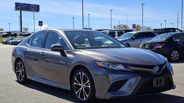 2020 Toyota Camry Hybrid SE