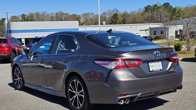 2020 Toyota Camry Hybrid SE