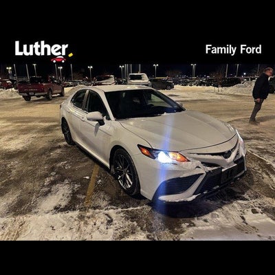 2022 Toyota Camry Hybrid SE 4DR Sedan