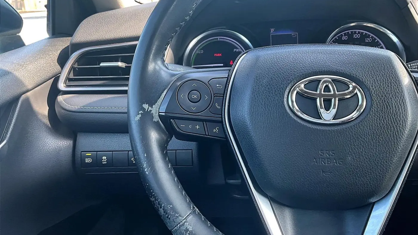 2020 Toyota Camry Hybrid SE