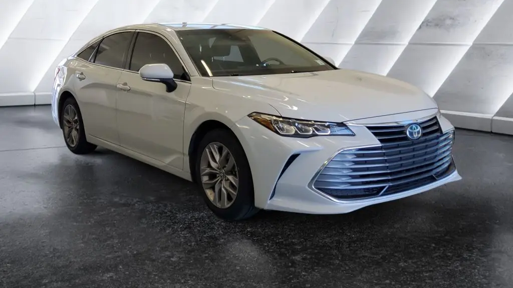 Preowned 2022 Toyota Avalon Hybrid XLE for Sale