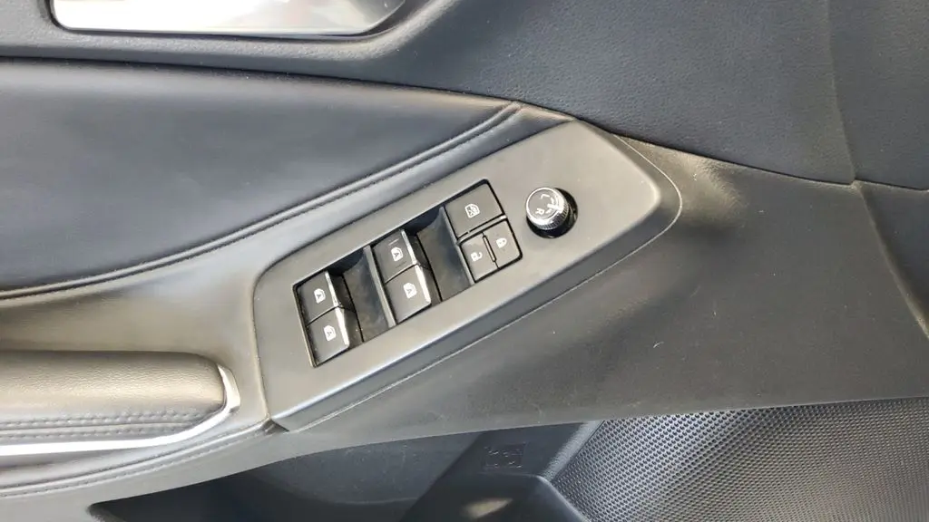 2022 Toyota Avalon Hybrid XLE