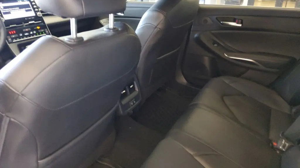 2022 Toyota Avalon Hybrid XLE