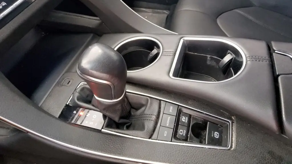 2022 Toyota Avalon Hybrid XLE