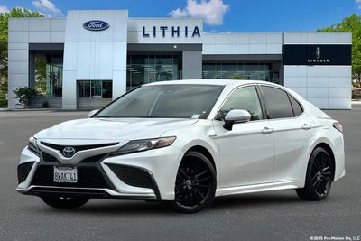 2021 Toyota Camry Hybrid XSE 4DR Sedan
