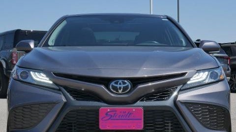 2021 Toyota Camry XSE V6