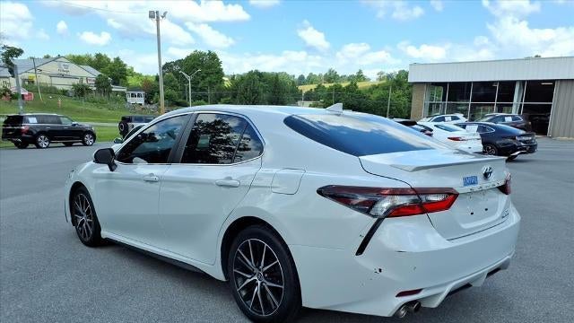 2023 Toyota Camry Hybrid SE
