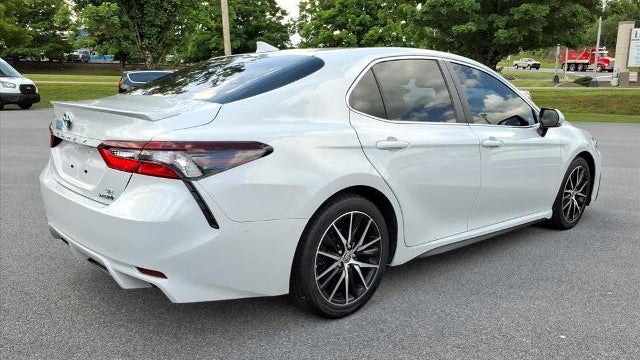 2023 Toyota Camry Hybrid SE