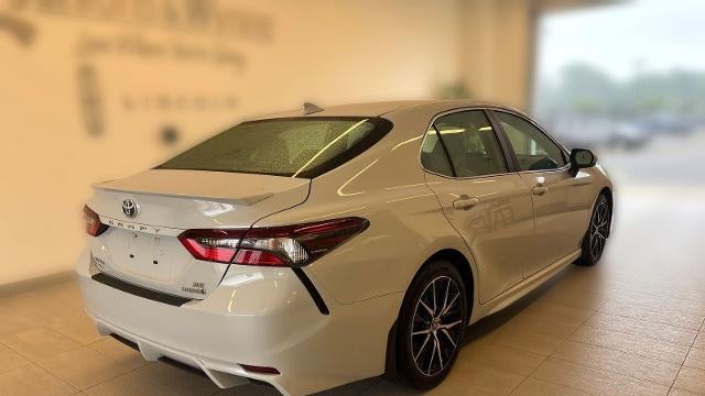 2024 Toyota Camry Hybrid SE