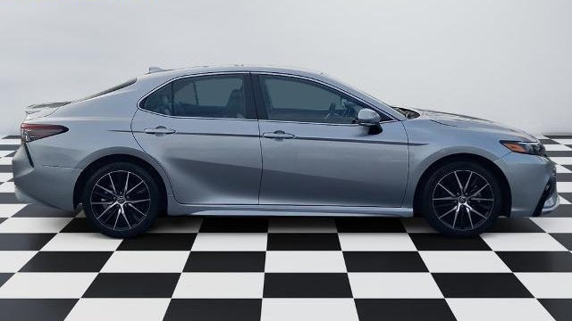 2023 Toyota Camry SE Nightshade