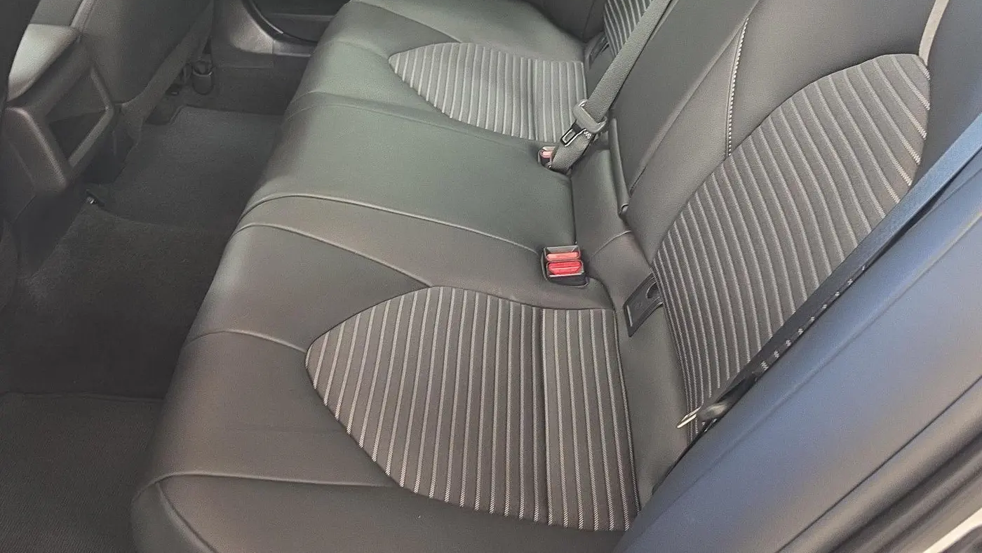 2023 Toyota Camry Hybrid SE