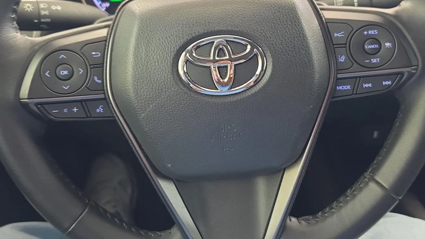 2023 Toyota Camry Hybrid SE