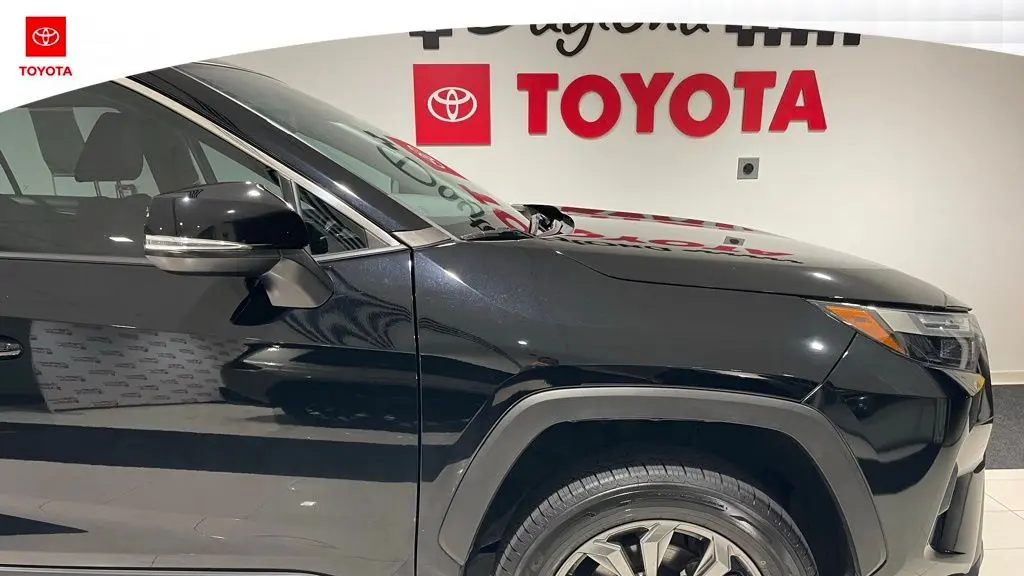 2023 Toyota RAV4 Hybrid XLE Premium