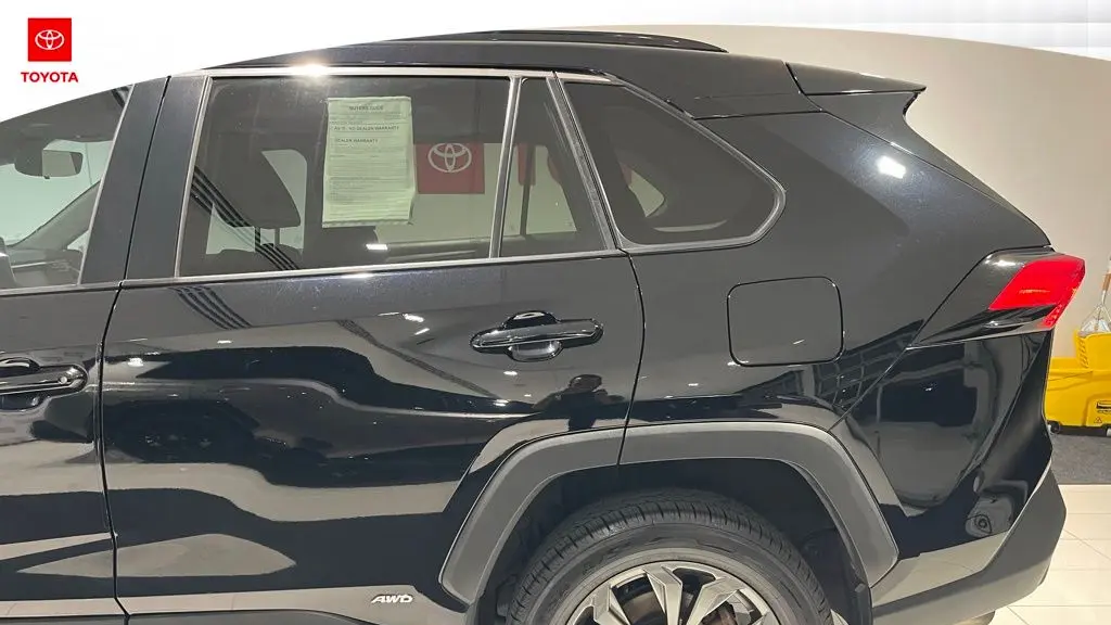2023 Toyota RAV4 Hybrid XLE Premium