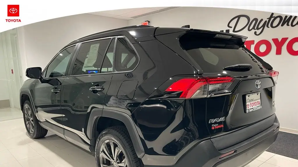 2023 Toyota RAV4 Hybrid XLE Premium