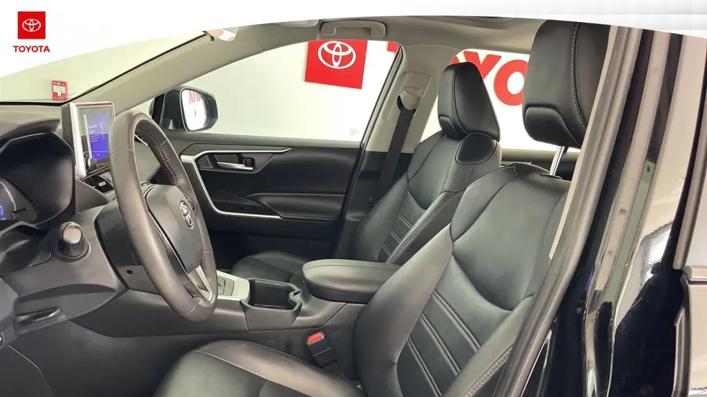 2023 Toyota RAV4 Hybrid XLE Premium