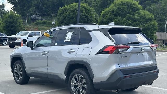 2022 Toyota RAV4 Hybrid XLE Premium