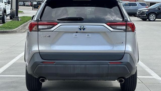 2022 Toyota RAV4 Hybrid XLE Premium